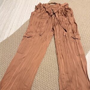 Women's Wide-Leg Pants